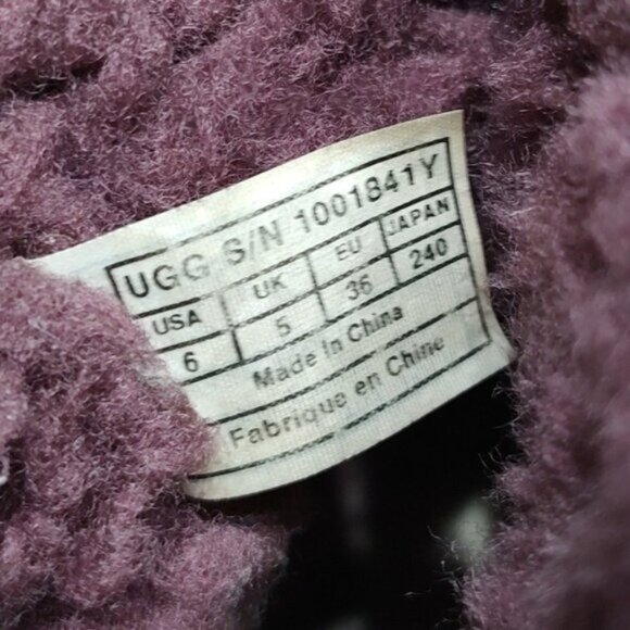 UGG Custom Denim Patchwork Bailey Button Boots 6Y 5W - Picture 9 of 11